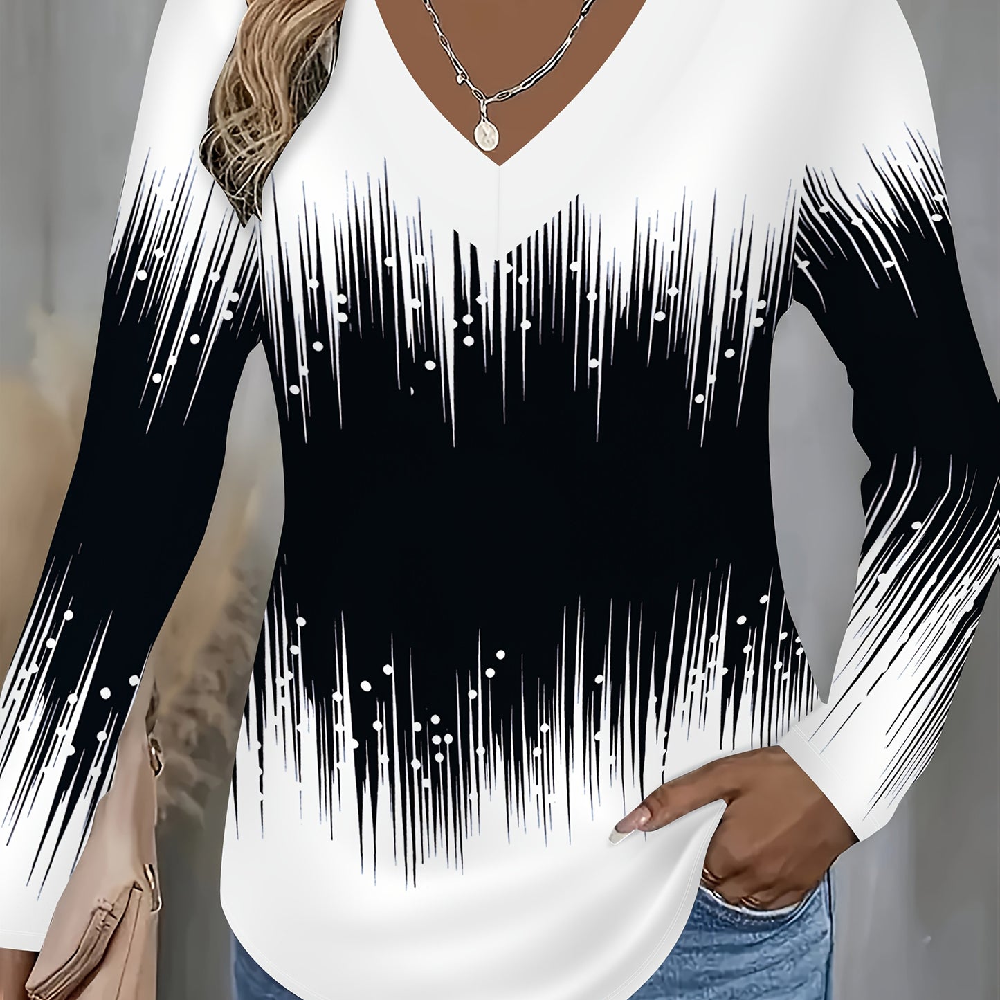 Women'S Elegant Gradient Print V-Neck Long Sleeve T-Shirt - Black to White Ombre Design, Soft & Comfortable Casual Top, Perfect for Casual Attire, Allseason Top | Stylish Gradient Shirt | Smooth Texture