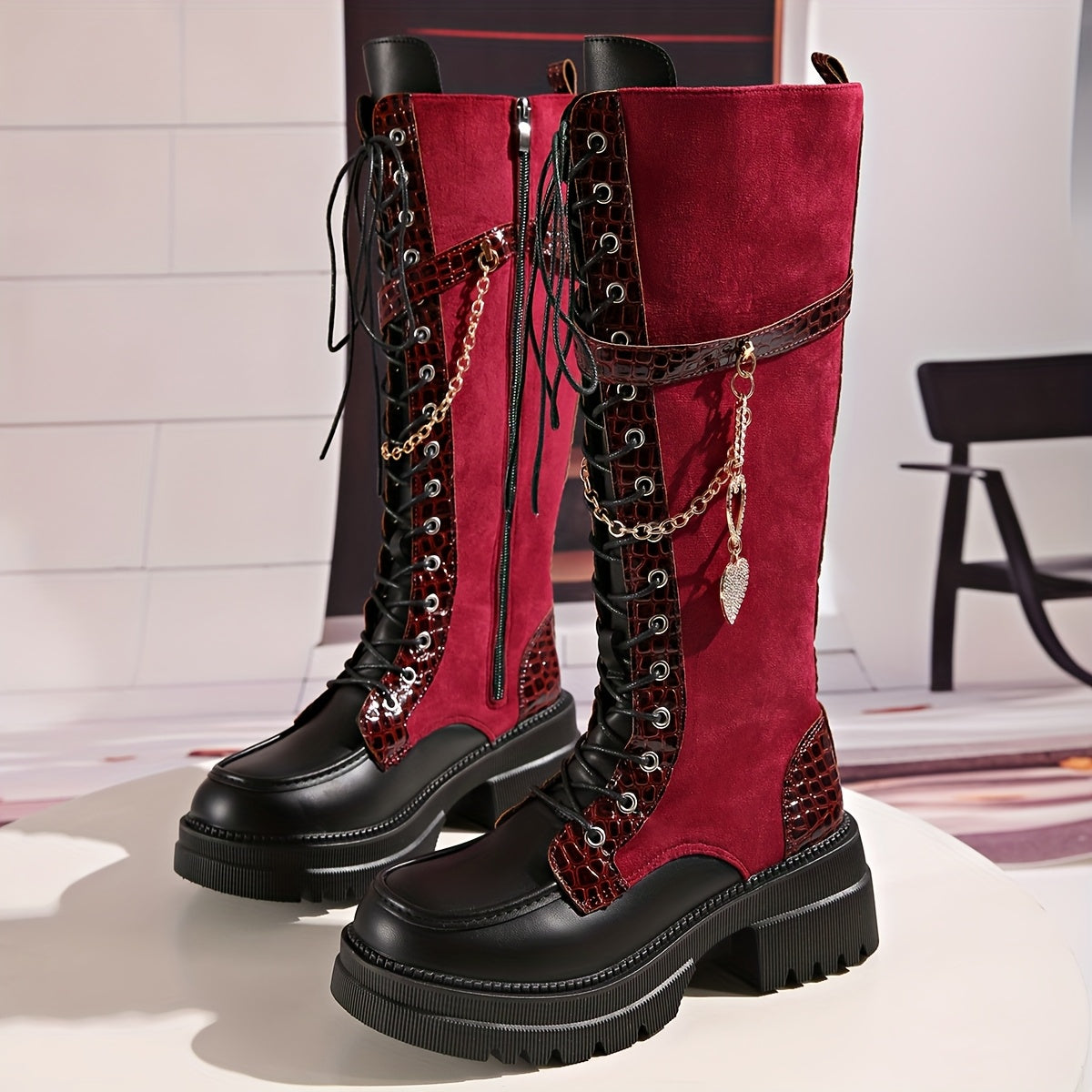 Women's Winter New Solid Color Patchwork Lace-Up Heart Metal Chain Side Zipper Thick Sole Chunky Heel Knee-High Boots, Fashionable Versatile Casual High Heels