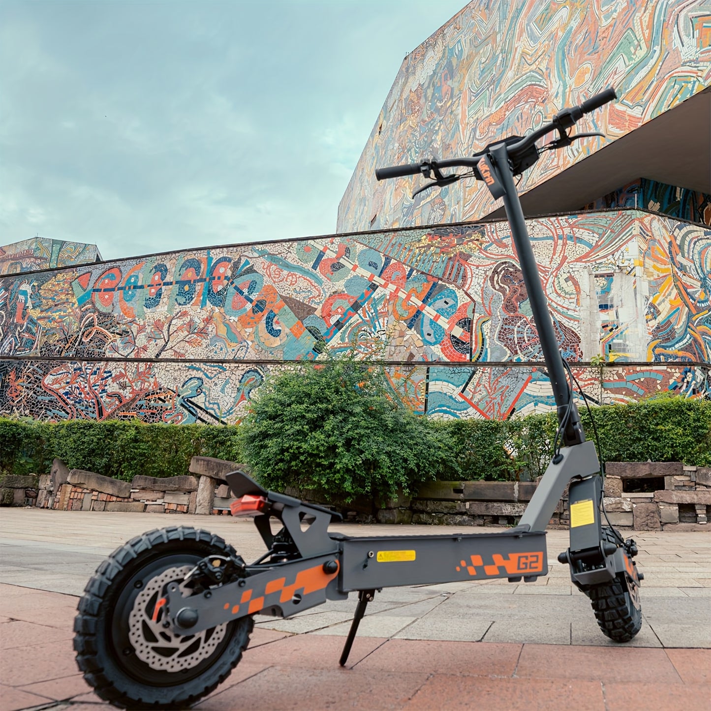 KuKirin G2 Electric Scooter for Adults - 55km Long Range, 48V 15.6Ah Removable Battery, Powerful Motor, Dual Suspension & 25.4cm All-Terrain Tires, Foldable with LCD Display, 3 Speed Modes, Front Brake System, 36V-100V Compat