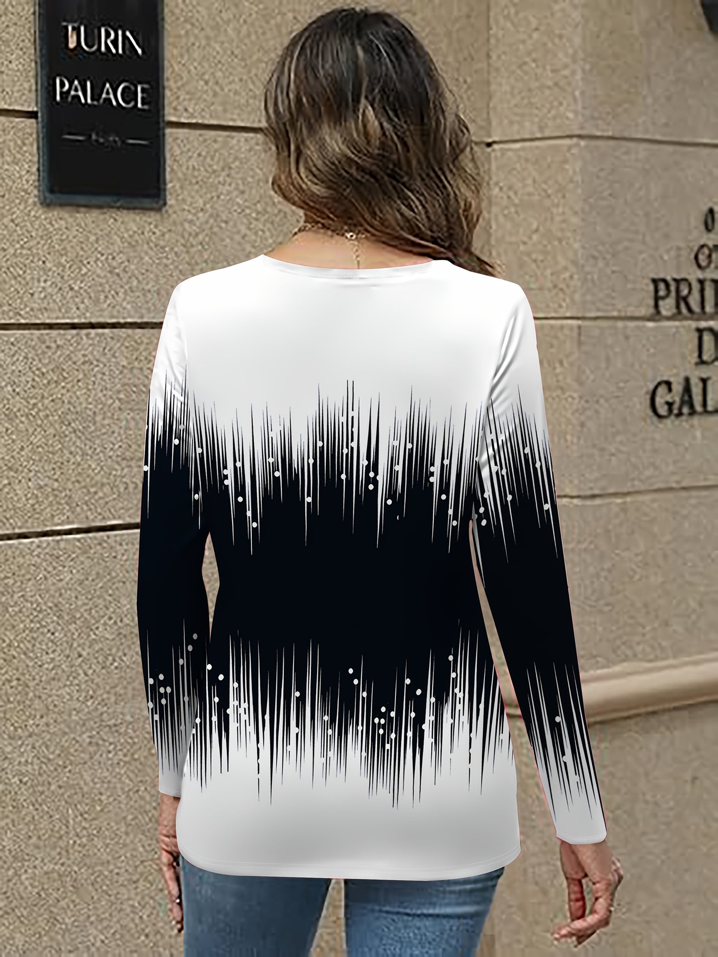Women'S Elegant Gradient Print V-Neck Long Sleeve T-Shirt - Black to White Ombre Design, Soft & Comfortable Casual Top, Perfect for Casual Attire, Allseason Top | Stylish Gradient Shirt | Smooth Texture